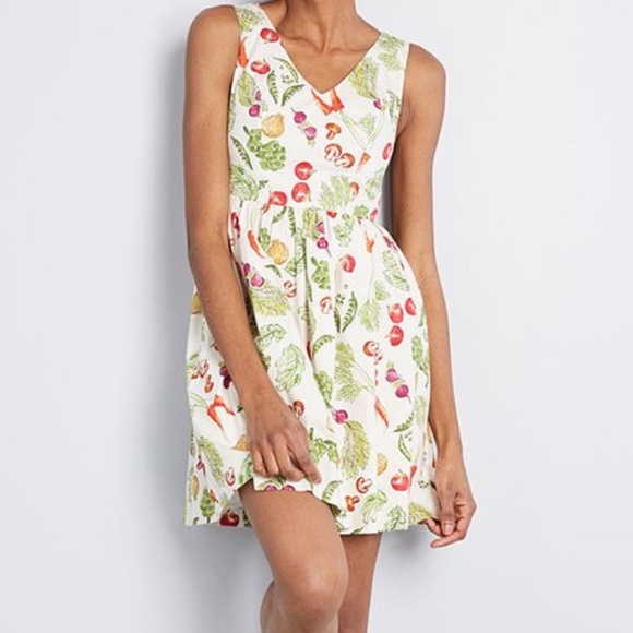 Modcloth "Vegetable Peasant" Cotton Dress - Picture 2 of 5